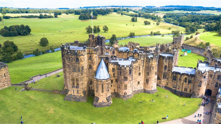 5 Must-Visit Locations Where Your Favourite Books Were Filmed In 5 Must-Visit Locations Where Your Favourite Books Were Filmed In