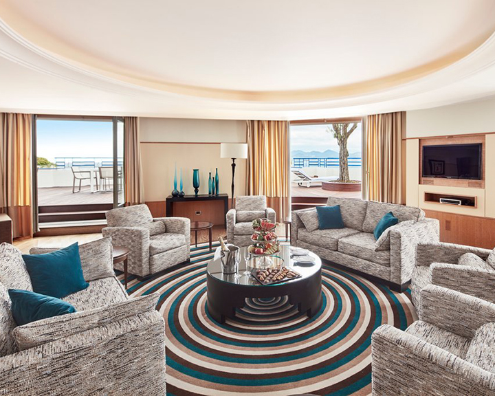 Hotel suites