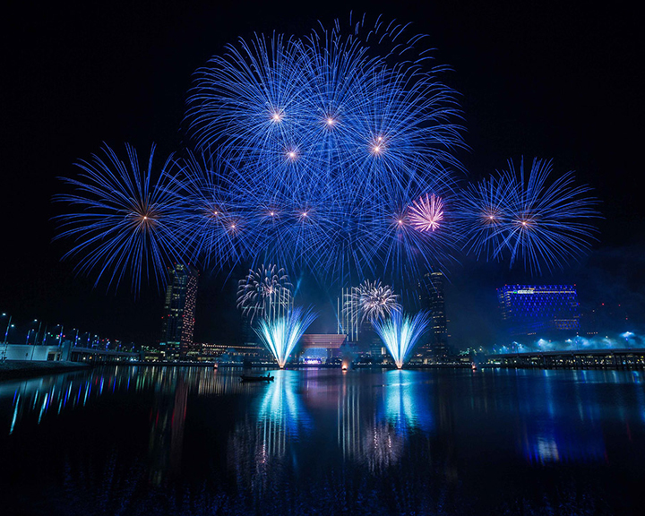 Abu Dhabi Aims To Break A Guinness World Record With Its Nye Fireworks