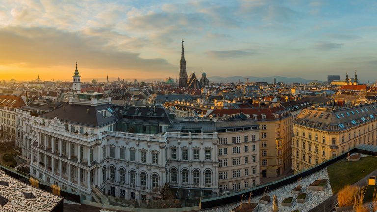 Explore The Best Of Art, Architecture & Culture In Just 2 Days In Vienna Explore The Best Of Art, Architecture & Culture In Just 2 Days In Vienna