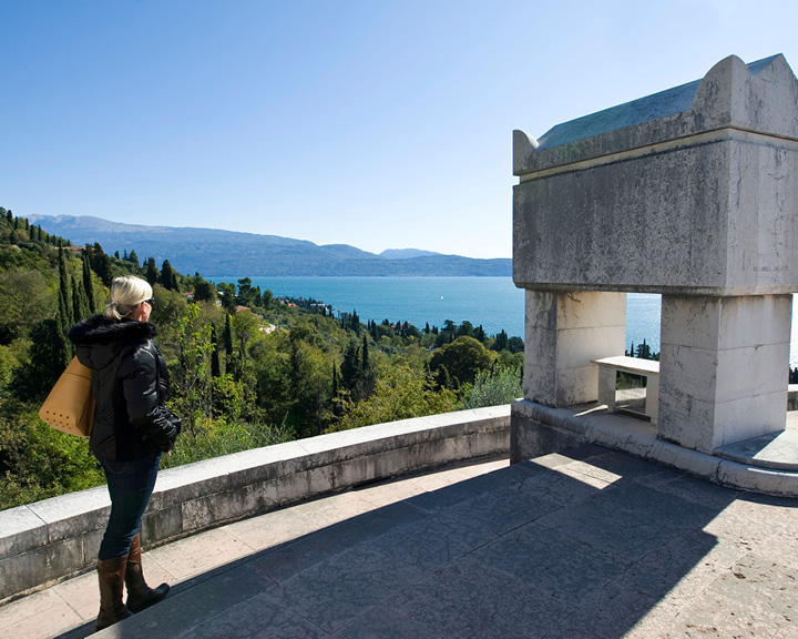 A Tale Of Two Monuments