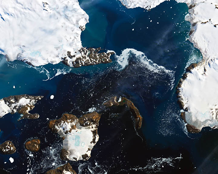 Antarctica Loses Snow